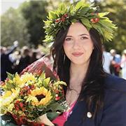 Insegnante per aiuto compiti. Ho molta pazienza e mi piace lavorare con serietà per aiutare i ragazzi